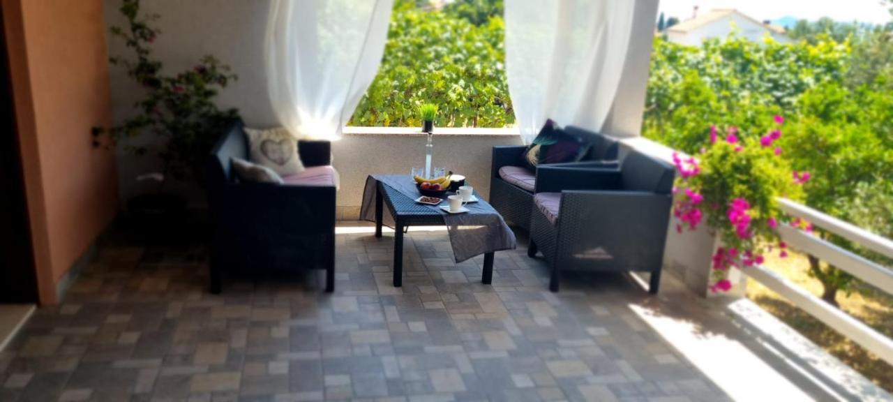 Apartman Rabatin Свети свети Филип и Яков Екстериор снимка